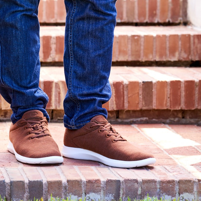 Men's Lace-Ups Brown - Discontinued