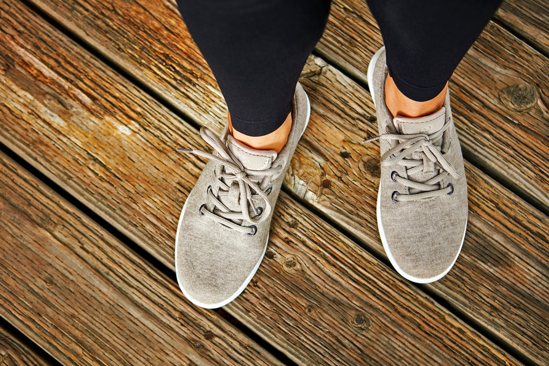 Women's Classic Lace-Ups