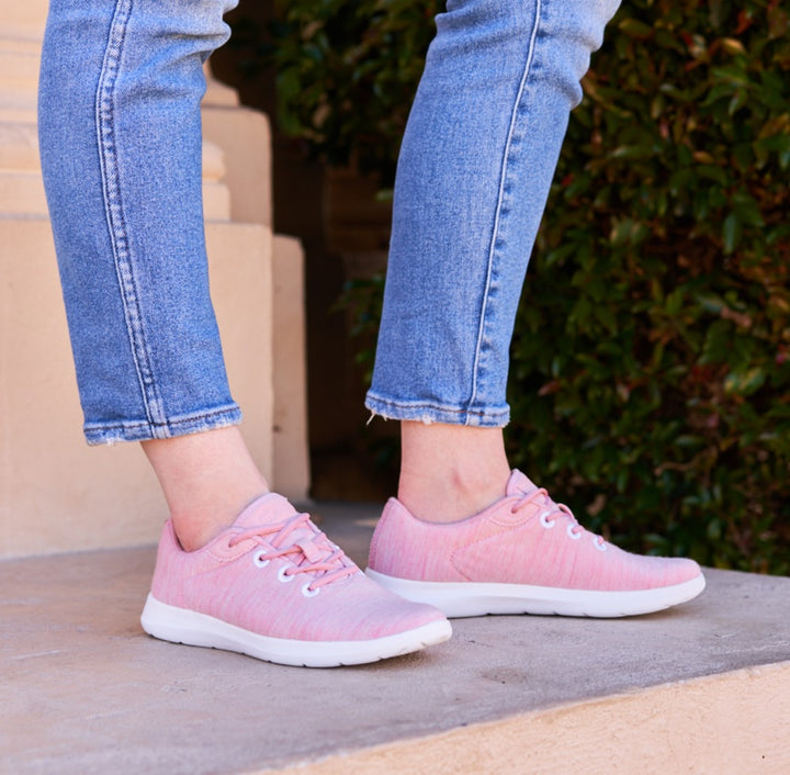 Women's Lace-Ups Pink