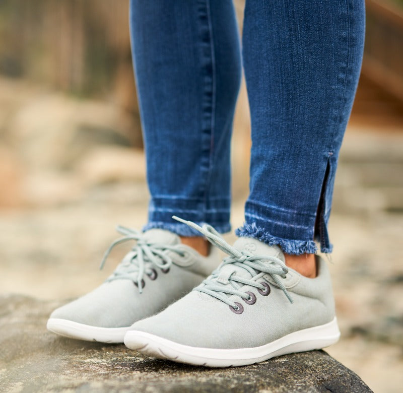 Women's Lace-Ups Stone