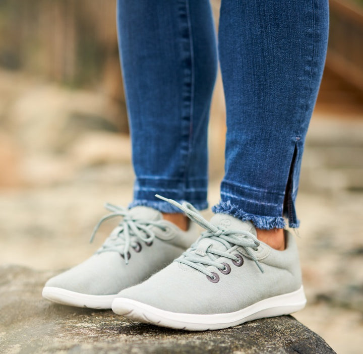 Women's Lace-Ups Stone