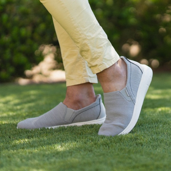 Men's Signature Slip-Ons Stone Grey