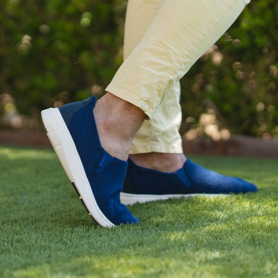 Men's Signature Slip-Ons Oxford Blue