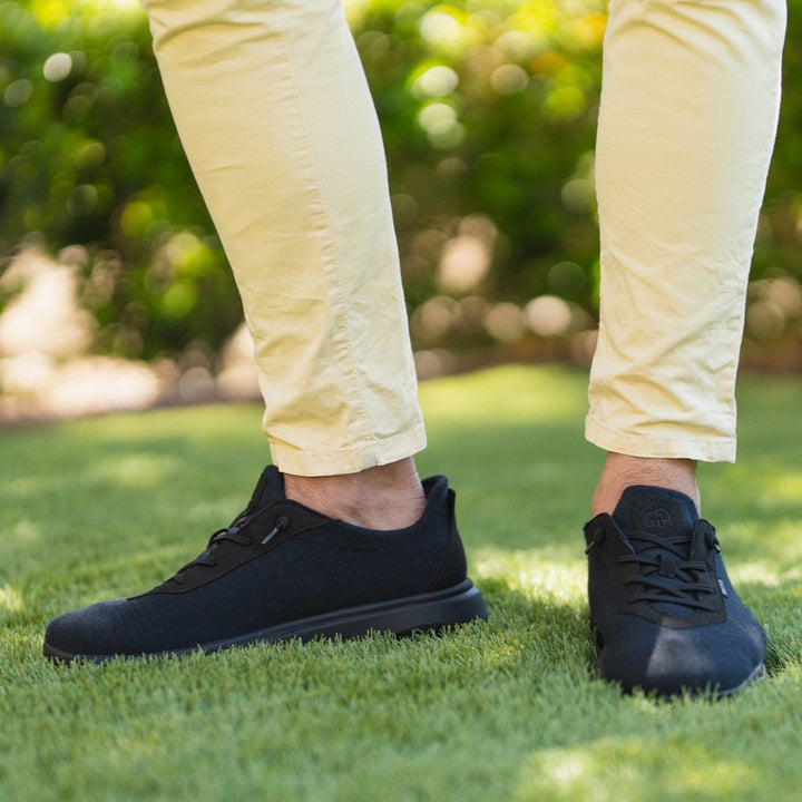 Men's Signature Lace-Ups Black/Black